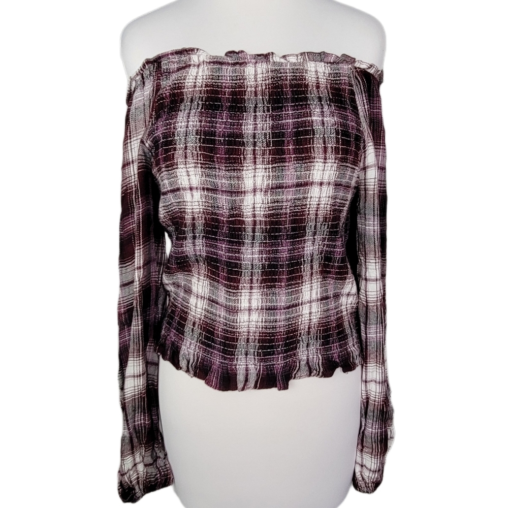 American Rag off-shoulder long sleeve size XL